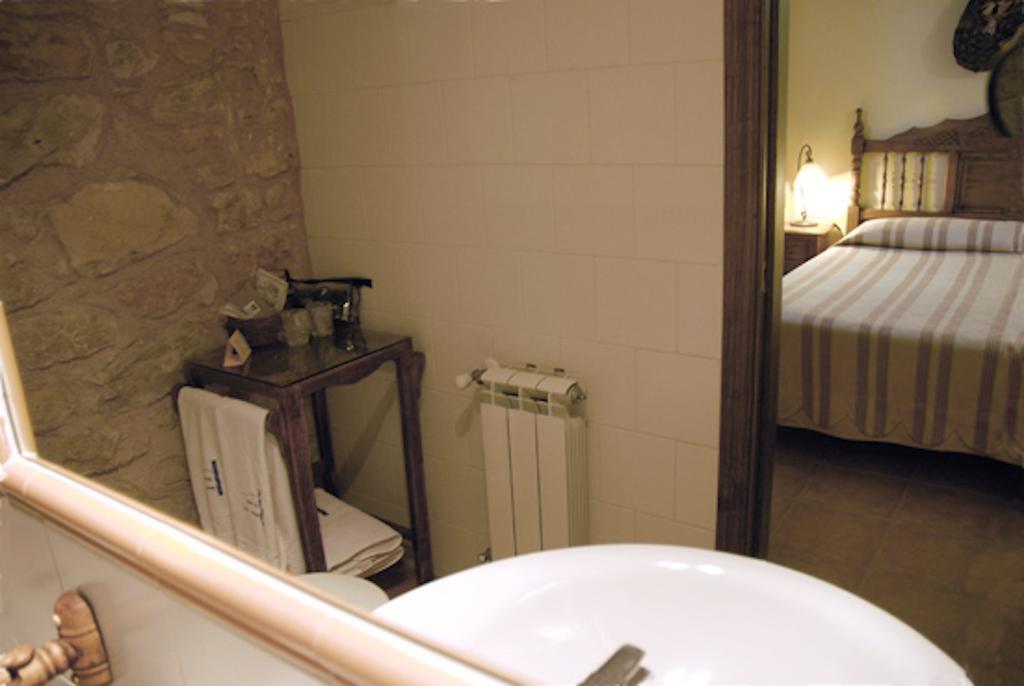 Parador De Santa Rita Molina de Aragon Luaran gambar
