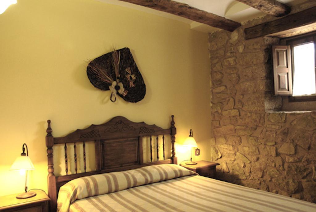 Parador De Santa Rita Molina de Aragon Luaran gambar